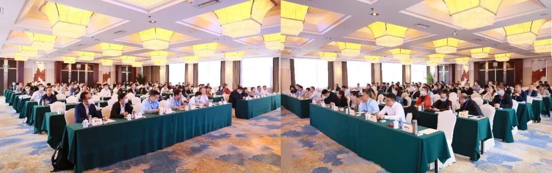 加氣協(xié)會主辦、東岳機(jī)械承辦的第五屆加氣混凝土行業(yè)總工程師論壇暨2021綠色低碳論壇圓滿召開